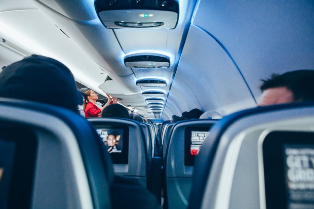 Cần gì có nấy: 7 cách chọn chỗ ngồi lý tưởng trên máy bay cho đủ mọi nhu cầu, dù “khó ở” đến đâu bạn cũng sẽ được thoả mãn! - Ảnh 2.