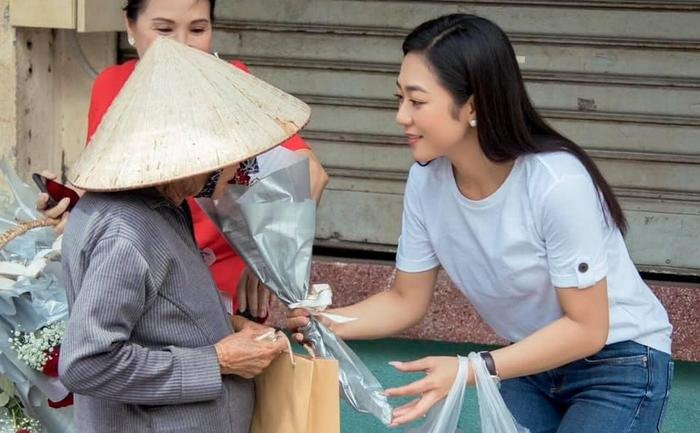 Vợ 'vua cá Koi' Hà Thanh Xuân khoe nhan sắc trẻ trung ở tuổi U40 Ảnh 2