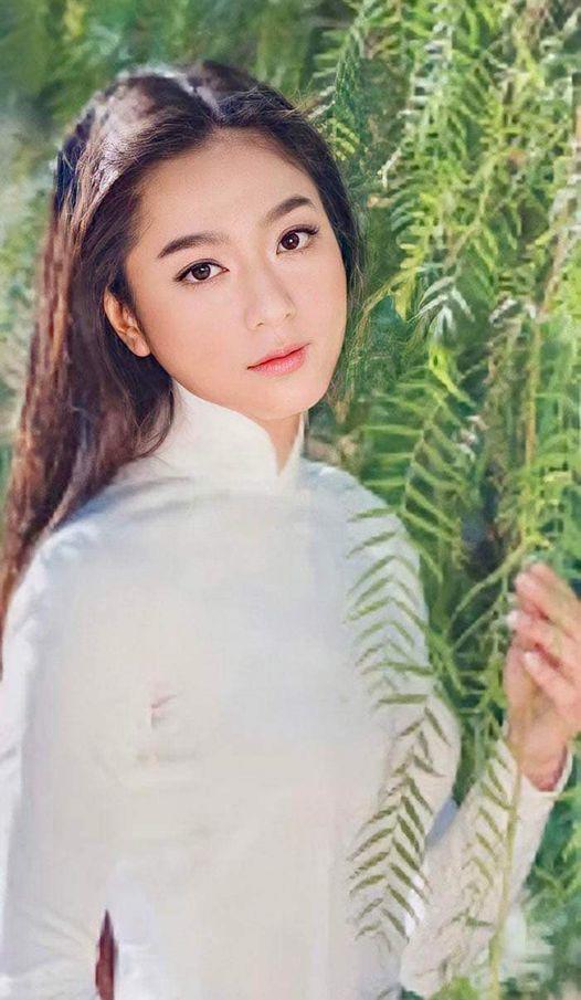 Hà Thanh Xuân chia tay "Vua cá Koi": Sau lễ cưới sống gần như trầm cảm - 1