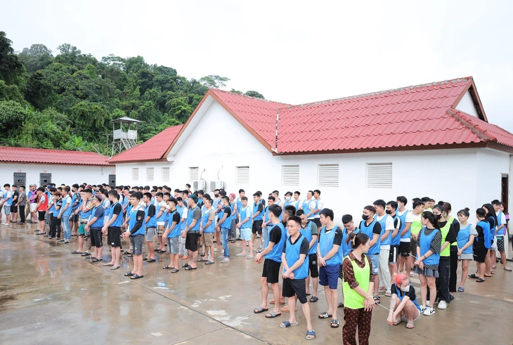 lua dao quoc te 1
