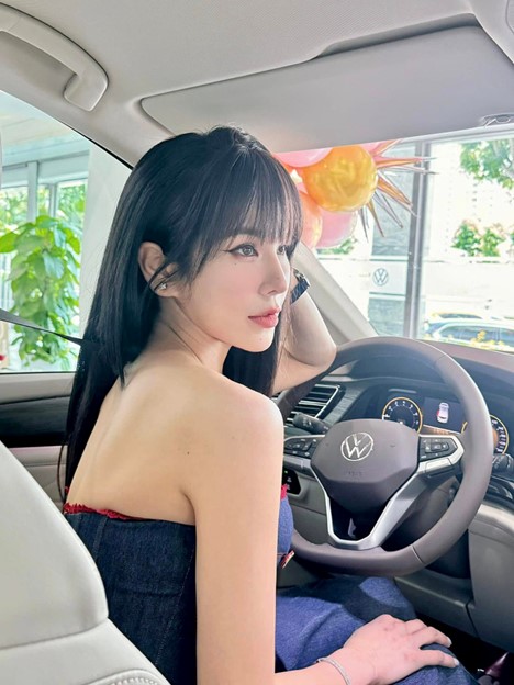 Sau 2 năm ly hôn, Diệp Lâm Anh có cuộc sống hoàn toàn đối lập với thiếu gia Nghiêm Đức- Ảnh 6.
