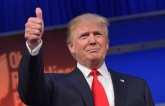Ông Trump nêu khả năng xóa thuế thu nhập cá nhân cho người Mỹ Ông Trump nêu khả năng xóa thuế thu nhập cá nhân cho người Mỹ