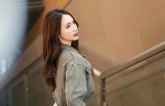 Cô gái 'gây sốt' khi sáng làm người mẫu, tối làm đồng nát Cô gái 'gây sốt' khi sáng làm người mẫu, tối làm đồng nát