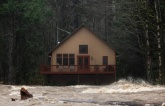 Hàng trăm nghìn người Mỹ sơ tán vì nguy cơ lũ lụt lịch sử