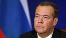Ông Medvedev cảnh báo về Thế chiến III
