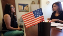 Bài thi quốc tịch Mỹ sắp thay đổi, người yếu tiếng Anh gặp khó