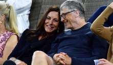 Bill Gates đưa bạn gái mới đến 'trại hè tỷ phú'
