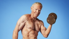 Cuộc sống của vận động viên thể hình Mỹ 90 tuổi