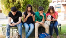 Vì sao giới trẻ Mỹ không thích smartphone Android so với iPhone?