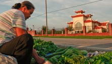 Chợ chồm hổm lâu đời của người Việt ở Houston, Texas
