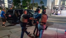 Cảnh sát Los Angeles bắt hàng loạt người vi phạm lệnh giới nghiêm