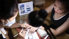 Ngạc nhiên trước thu nhập nghề nail ở Mỹ: Chủ cơ sở kiếm vài trăm triệu đồng mỗi tháng
