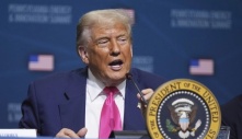 Ông Trump gây thắc mắc khi kể chuyện về kẻ đánh bom hàng loạt