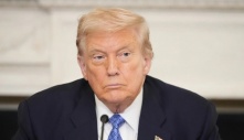 Ông Trump muốn di dời người vô gia cư khỏi thủ đô Washington