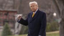 Ông Trump 'ra giá' nửa tỷ USD trong cuộc đấu với Harvard