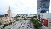 Florida bị phản đối vì cấp đất vàng xây thư viện Tổng thống Trump