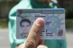 Người có thẻ xanh sẽ ra sao khi ra khỏi Mỹ hơn 6 tháng?
