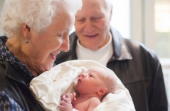 Joyful Family Reunions: Grandparents Meeting Their Newborn Grandchildren for the First Time