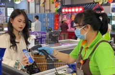 Nữ sinh Việt kể cuộc sống không tiền mặt ở Trung Quốc