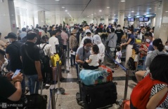 'Combo mệt mỏi' khi đặt chân xuống sân bay Tân Sơn Nhất: Thử hỏi còn ai muốn quay lại Việt Nam lần nữa?