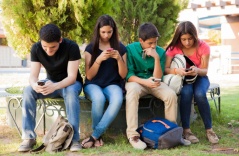 Vì sao giới trẻ Mỹ không thích smartphone Android so với iPhone?