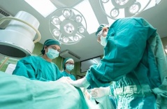 ‘Ca phẫu thuật ở Mỹ khiến tôi hiểu được sự khác biệt giữa y tế Trung-Mỹ’