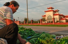Chợ chồm hổm lâu đời của người Việt ở Houston, Texas