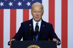 Ông Biden xóa nợ sinh viên cho 55.000 người