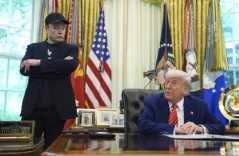 Ông Trump chỉ trích ý tưởng lập đảng mới của Musk 'lố bịch' Ông Trump chỉ trích ý tưởng lập đảng mới của Musk 'lố bịch'