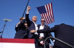 Ông Trump kể về quyết tâm 'cứu nước Mỹ' sau vụ ám sát hụt Ông Trump kể về quyết tâm 'cứu nước Mỹ' sau vụ ám sát hụt