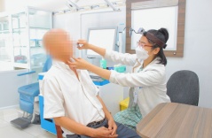 Việt kiều Mỹ bị cơn đau đầu hành hạ cả năm, về nước chữa cải thiện sau vài ngày