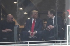 Ông Trump và Elon Musk lần đầu trò chuyện công khai sau xung đột