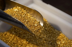 Giá vàng thế giới vượt đỉnh mọi thời đại