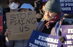 Thế hệ 'đi làm còn khổ hơn thất nghiệp'