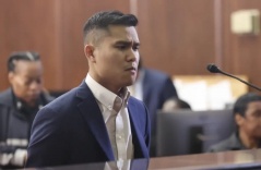 Cựu cảnh sát Mỹ gốc Việt bắn người đi đường sau va chạm giao thông