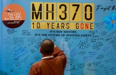 Malaysia nối lại tìm kiếm máy bay MH370