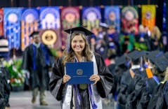 Người Mỹ vỡ mộng với bằng đại học