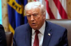 Ông Trump: 'Châu Âu suy tàn, yếu đuối'