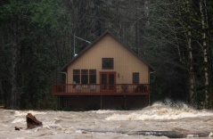 Hàng trăm nghìn người Mỹ sơ tán vì nguy cơ lũ lụt lịch sử