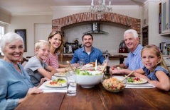 Gia đình Mỹ ngày càng chuộng sống nhiều thế hệ