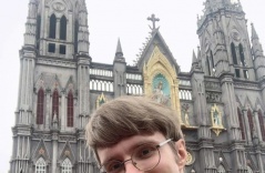 Cô gái Việt 'chốt đơn' chàng trai Nga sau ánh nhìn đầu tiên