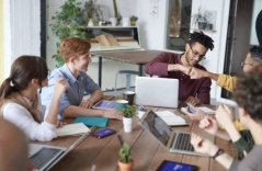 Thời 'ngọt ngào' của dân văn phòng Mỹ đã hết