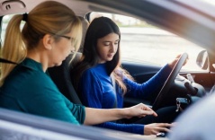 Thế hệ 'hoàng tử ghế phụ' từ chối cầm vô lăng