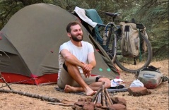 Kỹ sư bỏ việc, đạp xe 55.000 km quanh thế giới