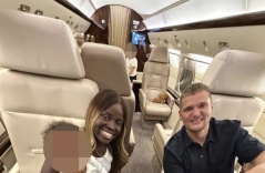 Triệu phú Anh bị chỉ trích vì thuê chuyên cơ chạy khỏi Dubai