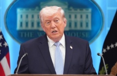 Mỹ - Iran đạt thỏa thuận về ngừng bắn, mở cửa eo biển Hormuz trong hai tuần