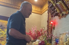 Ông thông gia người Mỹ mê cuộc sống ở Việt Nam