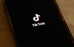 Mỹ cấm TikTok Shop để bảo vệ TMĐT: 61% mua hàng sau khi xem clip, mới ra mắt 1 năm đã vượt mặt Shein, thu về 16 tỷ USD, nguy cơ hàng giá rẻ Trung Quốc dìm ngập thị trường