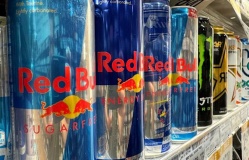 Các nhà nghiên cứu Mỹ phát hiện thành phần trong nước tăng lực Red Bull và Celsius làm tăng nguy cơ ung thư máu