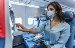 Phép lịch sự phải biết khi đi máy bay